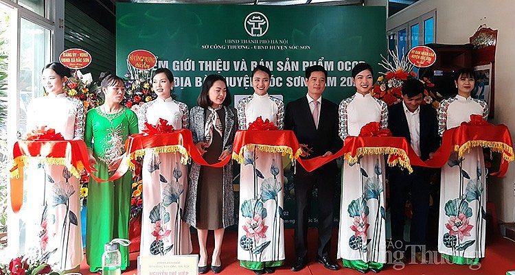 Khai trương Điểm giới thiệu và bán sản phẩm OCOP tại huyện Sóc Sơn Khai trương Điểm giới thiệu và bán sản phẩm OCOP tại huyện Sóc Sơn