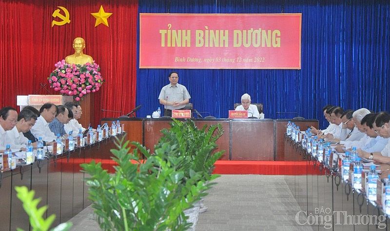 Thủ tướng Chính phủ: Bình Dương phải tập trung phát triển kinh tế số, kinh tế xanh, kinh tế tuần hoàn