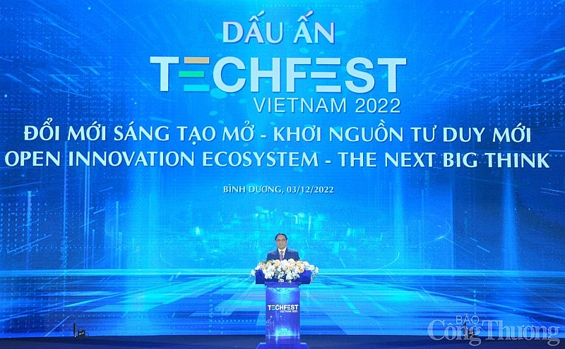 Thủ tướng Chính phủ Phạm Minh Chính dự chương trình Dấu ấn Techfest Vietnam 2022