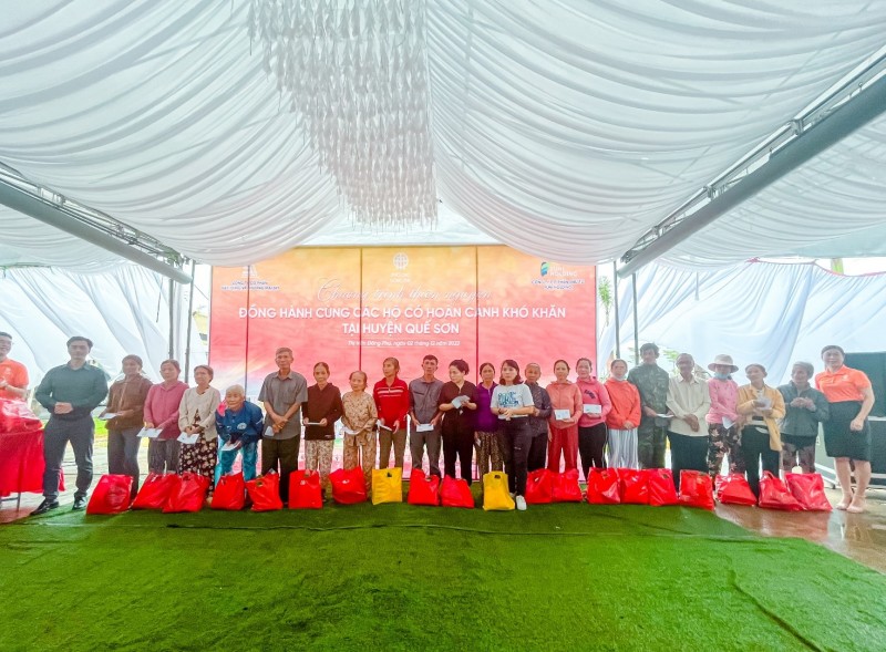 Phố chợ Đông Phú – Sẻ chia yêu thương đến bà con thị trấn Đông Phú