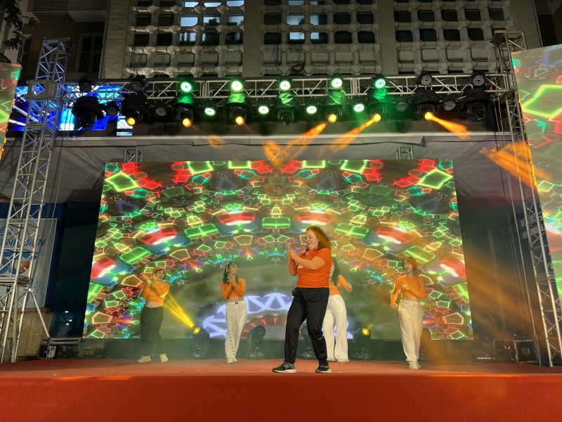 Đặc sắc Chương trình âm nhạc đường phố vì sự an toàn của phụ nữ và trẻ em Đặc sắc Chương trình âm nhạc đường phố vì sự an toàn của phụ nữ và trẻ em