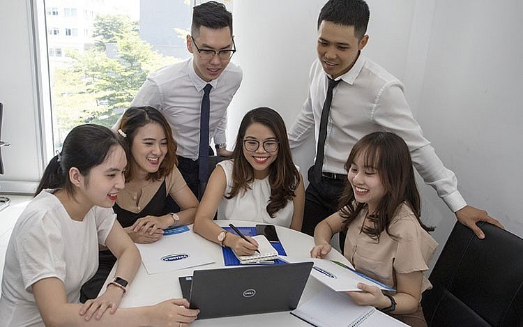 Đồng hành cùng người lao động, nền tảng cho sự phát triển bền vững của Vinamilk Đồng hành cùng người lao động, nền tảng cho sự phát triển bền vững của Vinamilk