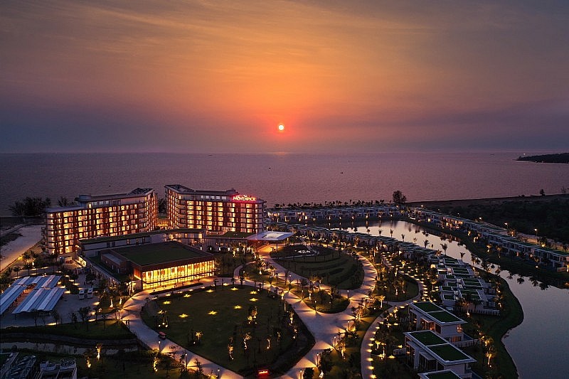 Mövenpick thể hiện lòng hiếu khách trong dịch vụ khách hàng đi trước thời đại. Mövenpick thể hiện lòng hiếu khách trong dịch vụ khách hàng đi trước thời đại.