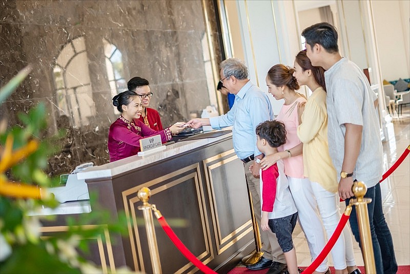 Vingroup hợp tác chiến lược với Google Cloud nằm nâng cao nội lực doanh nghiệp và tăng giá trị trải nghiệm cho khách hàng. Vingroup hợp tác chiến lược với Google Cloud nằm nâng cao nội lực doanh nghiệp và tăng giá trị trải nghiệm cho khách hàng.