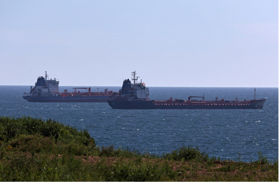 Giá xăng dầu hôm nay 7/12: Giảm mạnh, dầu WTI còn 76,07 USD/thùng