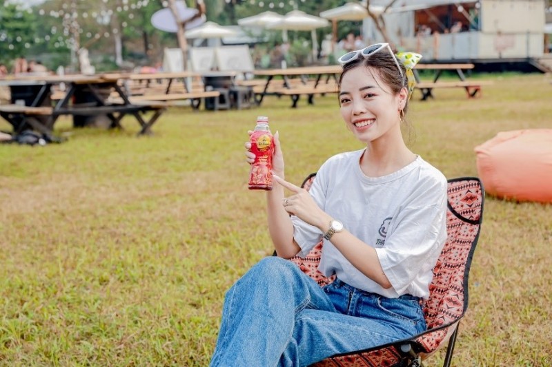 Dù bị “hội chứng” nóng trong người mỗi cuối năm nhưng Gen Z vẫn tươi tắn cân mọi lễ hội giáng sinh, năm mới Dù bị “hội chứng” nóng trong người mỗi cuối năm nhưng Gen Z vẫn tươi tắn cân mọi lễ hội giáng sinh, năm mới