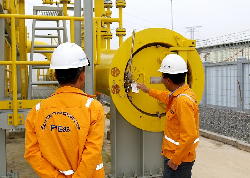 Đoàn công tác KĐN kiểm tra đột xuất công tác an ninh an toàn trên các công trình khí Đoàn công tác KĐN kiểm tra đột xuất công tác an ninh an toàn trên các công trình khí