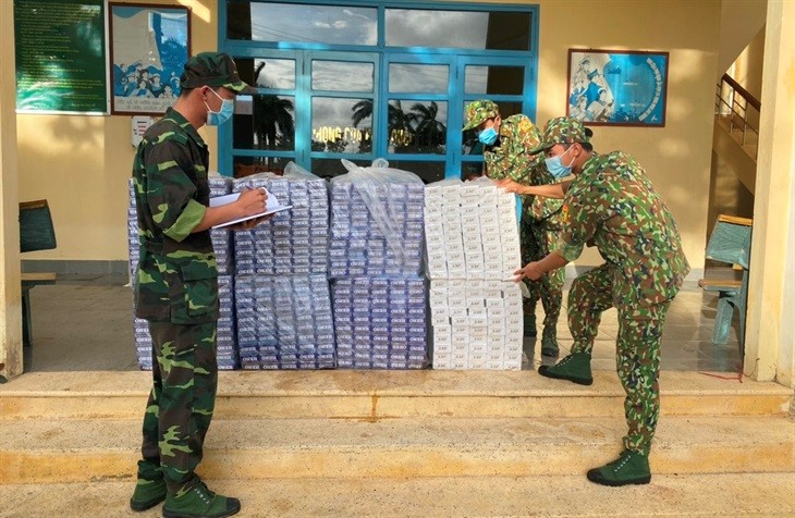 Buôn lậu thuốc lá điếu vẫn “nóng bỏng” dịp cuối năm