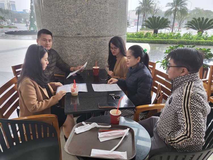 Trung tâm Anh ngữ Apax Hà Tĩnh của Shark Thủy bị phụ huynh đòi lại học phí