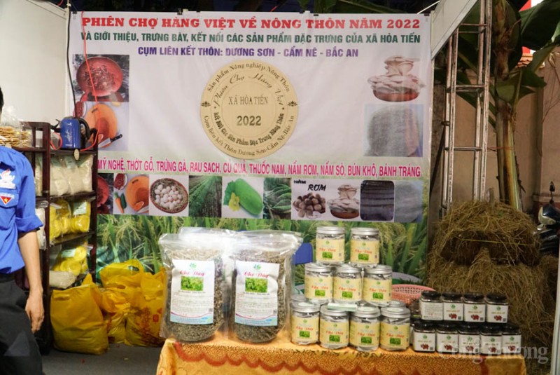 Đà Nẵng: Xúc tiến thương mại, mở rộng thị trường nông thôn qua các phiên chợ hàng Việt