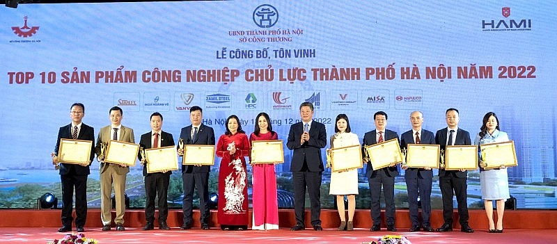 Tôn vinh 33 sản phẩm công nghiệp chủ lực thành phố Hà Nội năm 2022 Tôn vinh 33 sản phẩm công nghiệp chủ lực thành phố Hà Nội năm 2022
