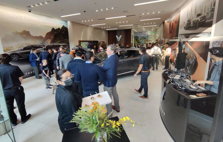 VinFast mở mới 4 cửa hàng tại California VinFast mở mới 4 cửa hàng tại California