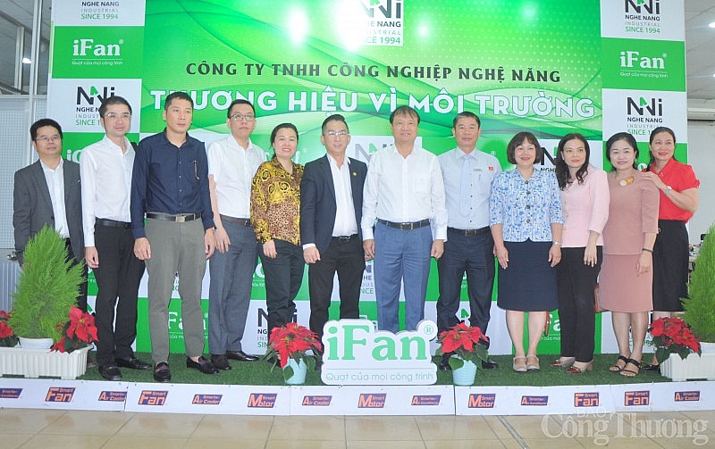 Thứ trưởng Đỗ Thắng Hải kiểm tra Cuộc vận động Người Việt Nam ưu tiên dùng hàng Việt Nam tại Bình Dương