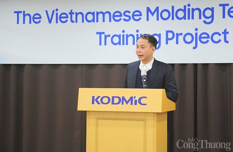 Hơn 20 học viên hoàn thành chương trình đào tạo chuyên gia ngành khuôn mẫu tại Hàn Quốc