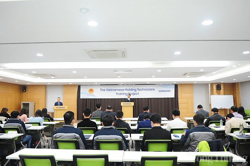 Hơn 20 học viên hoàn thành chương trình đào tạo chuyên gia ngành khuôn mẫu tại Hàn Quốc