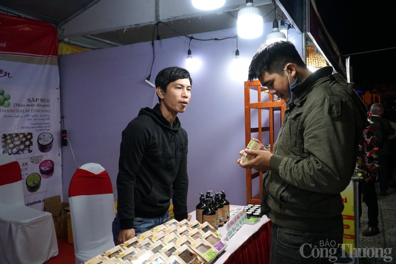 Đà Nẵng: Gần 100 doanh nghiệp tham gia xúc tiến thương mại ứng dụng giải pháp thương mại điện tử