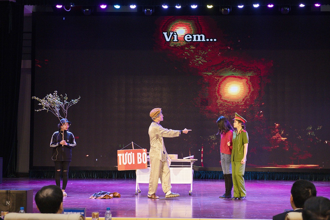 Sinh viên trường Luật Hà Nội đoạt giải nhất cuộc thi Tìm hiểu pháp luật bảo vệ quyền lợi người tiêu dùng