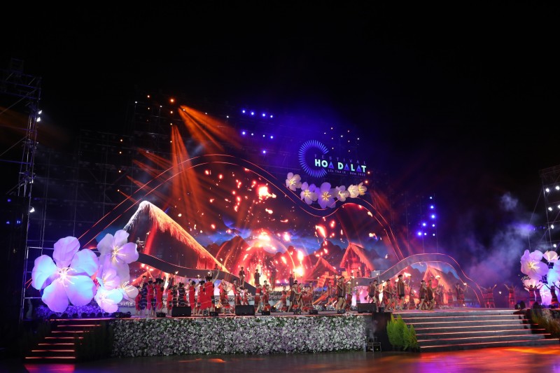 Khai mạc Festival Hoa Đà Lạt lần thứ 9: Thành phố Bốn mùa hoa Khai mạc Festival Hoa Đà Lạt lần thứ 9: Thành phố Bốn mùa hoa