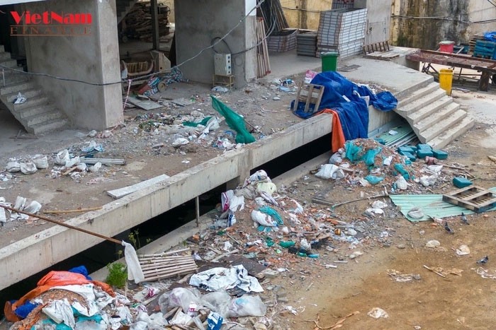 Chận bàn giao 3 năm, dự án Audora Residences trong cảnh ngổn ngang Chận bàn giao 3 năm, dự án Audora Residences trong cảnh ngổn ngang