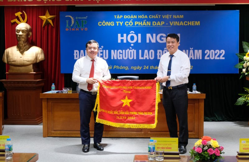 Công đoàn Công ty CP DAP – Vinachem: Chỗ dựa vững vàng của người lao động Công đoàn Công ty CP DAP – Vinachem: Chỗ dựa vững vàng của người lao động