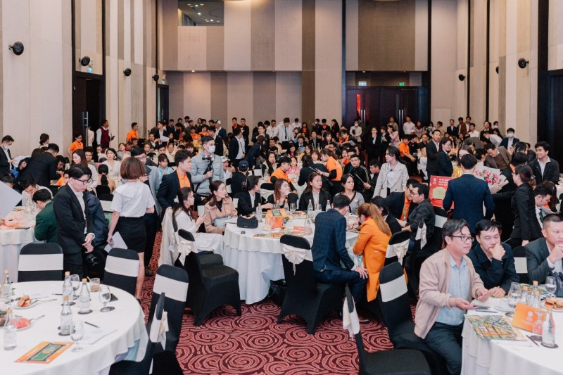 Sự kiện đã thu hút gần 200 khách hàng tham dự 