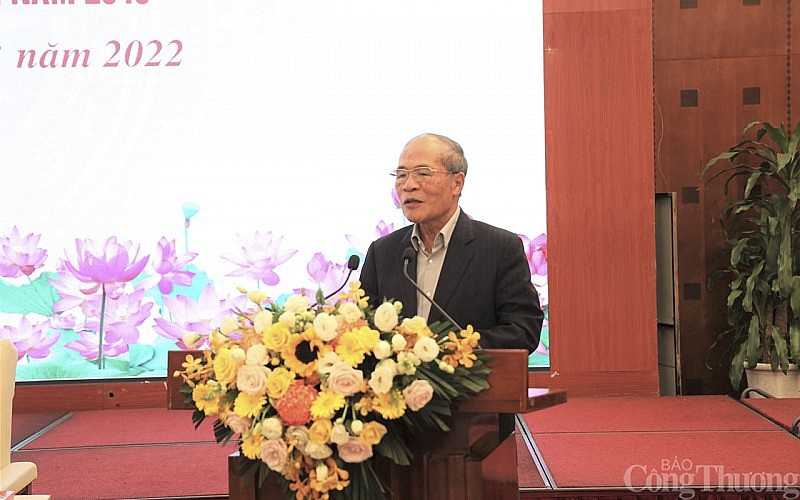 Hội Thảo “Phát triển kinh tế - xã hội và bảo đảm quốc phòng, an ninh tỉnh Nghệ An đến năm 2030, tầm nhìn đến năm 2045” Hội Thảo “Phát triển kinh tế - xã hội và bảo đảm quốc phòng, an ninh tỉnh Nghệ An đến năm 2030, tầm nhìn đến năm 2045”