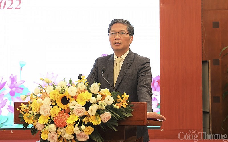 Hội Thảo “Phát triển kinh tế - xã hội và bảo đảm quốc phòng, an ninh tỉnh Nghệ An đến năm 2030, tầm nhìn đến năm 2045” Hội Thảo “Phát triển kinh tế - xã hội và bảo đảm quốc phòng, an ninh tỉnh Nghệ An đến năm 2030, tầm nhìn đến năm 2045”