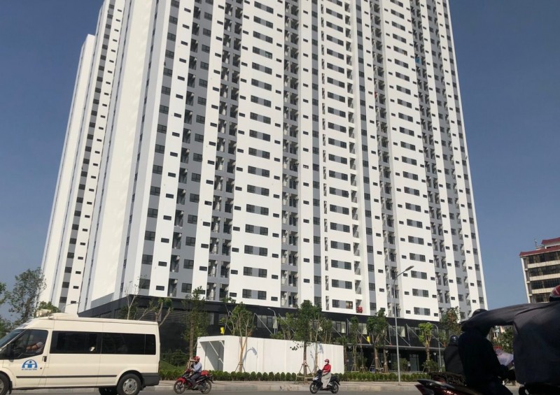 Tòa nhà chung cư HH4 nằm trên đường Lạch Tray được xây dựng trên nền đất của các khu nhà chung cư cũ nát Tòa nhà chung cư HH4 nằm trên đường Lạch Tray được xây dựng trên nền đất của các khu nhà chung cư cũ nát