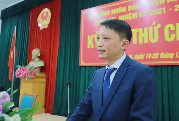 ân Chủ tịch UBND huyện Bình Liêu Phạm Đức Thắng phát biểu nhận nhiệm vụ. Ảnh: QMG. ân Chủ tịch UBND huyện Bình Liêu Phạm Đức Thắng phát biểu nhận nhiệm vụ. Ảnh: QMG.