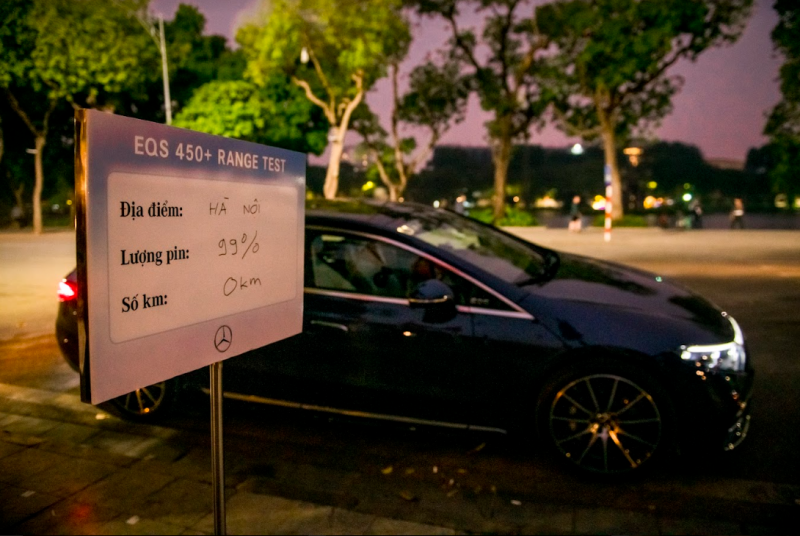 EQS 450+ xác lập kỷ lục di chuyển hơn 850km trong 1 lần sạc