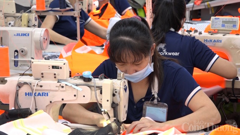 2 kịch bản, 5 giải pháp cho ngành dệt may trong giai đoạn 2023 – 2025 2 kịch bản, 5 giải pháp cho ngành dệt may trong giai đoạn 2023 – 2025