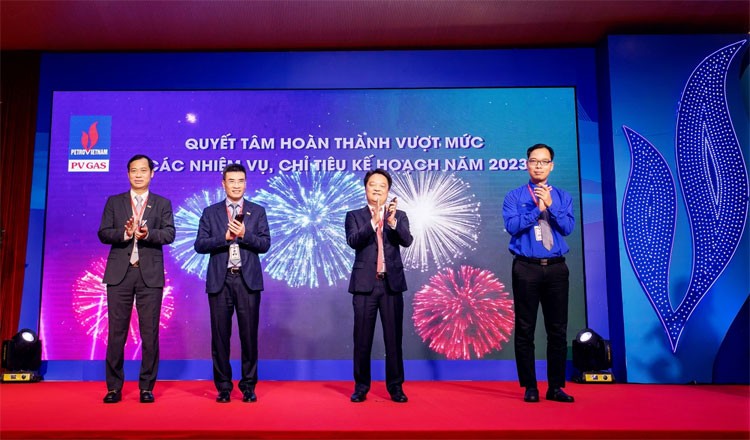 PV GAS lập kỷ lục doanh thu lợi nhuận, hoàn thành vượt mức kế hoạch sản xuất kinh doanh năm 2022 PV GAS lập kỷ lục doanh thu lợi nhuận, hoàn thành vượt mức kế hoạch sản xuất kinh doanh năm 2022