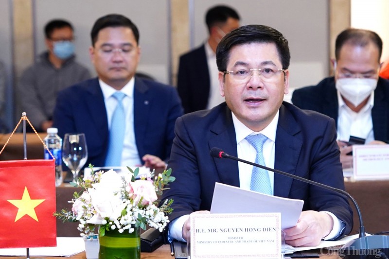 Việt Nam và Hàn Quốc nhất trí đưa kim ngạch thương mại 100 tỷ USD vào năm 2023 Việt Nam và Hàn Quốc nhất trí đưa kim ngạch thương mại 100 tỷ USD vào năm 2023