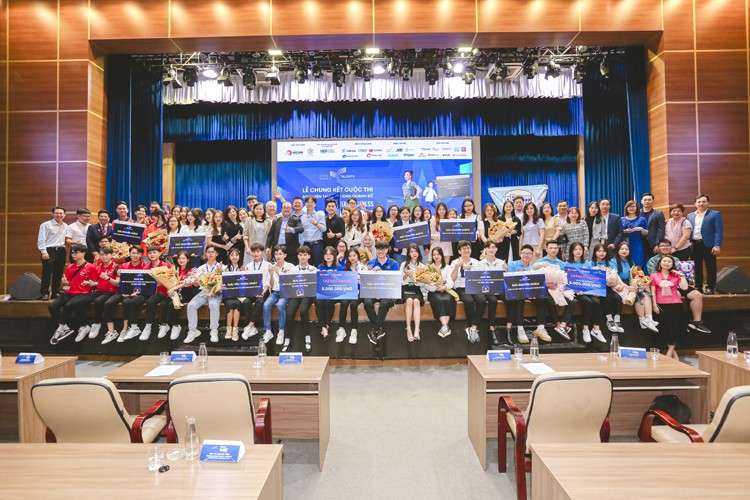 Cuộc thi sinh viên tài năng kinh doanh số 2022 đã tìm ra đội thắng giải