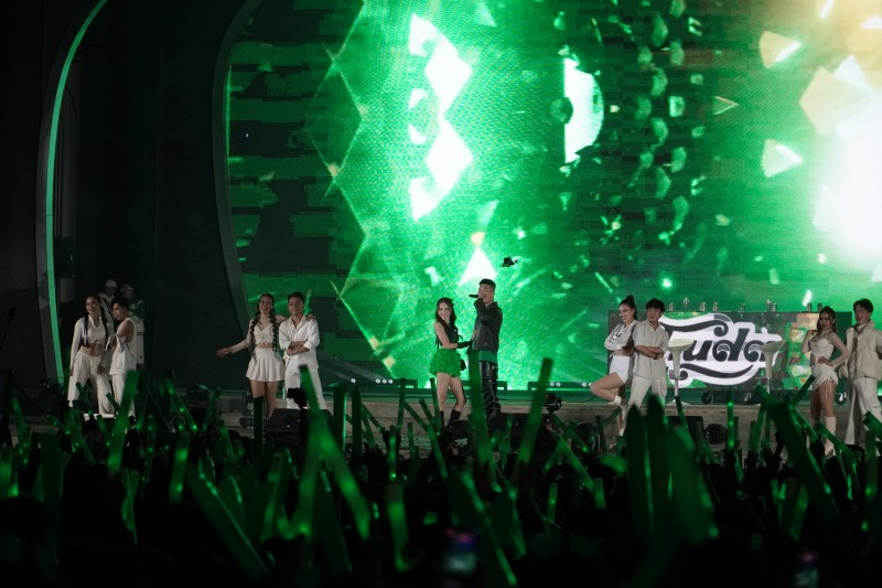 Sôi động đêm tiệc âm nhạc cho giới trẻ Đà Nẵng dịp cuối năm Sôi động đêm tiệc âm nhạc cho giới trẻ Đà Nẵng dịp cuối năm