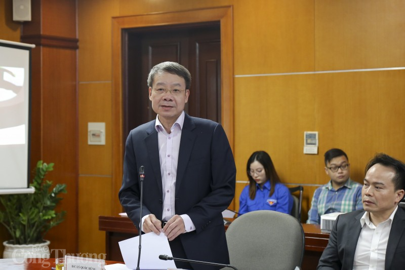 Đồng chí Lý Quốc Hùng - Phó Bí thư Đảng ủy Bộ Công Thương, Vụ trưởng Vụ Khoa học và Công nghệ đánh giá cao sáng kiến của Đoàn Bộ Công Thương trong việc tổ chức Diễn đàn Đồng chí Lý Quốc Hùng - Phó Bí thư Đảng ủy Bộ Công Thương, Vụ trưởng Vụ Khoa học và Công nghệ đánh giá cao sáng kiến của Đoàn Bộ Công Thương trong việc tổ chức Diễn đàn