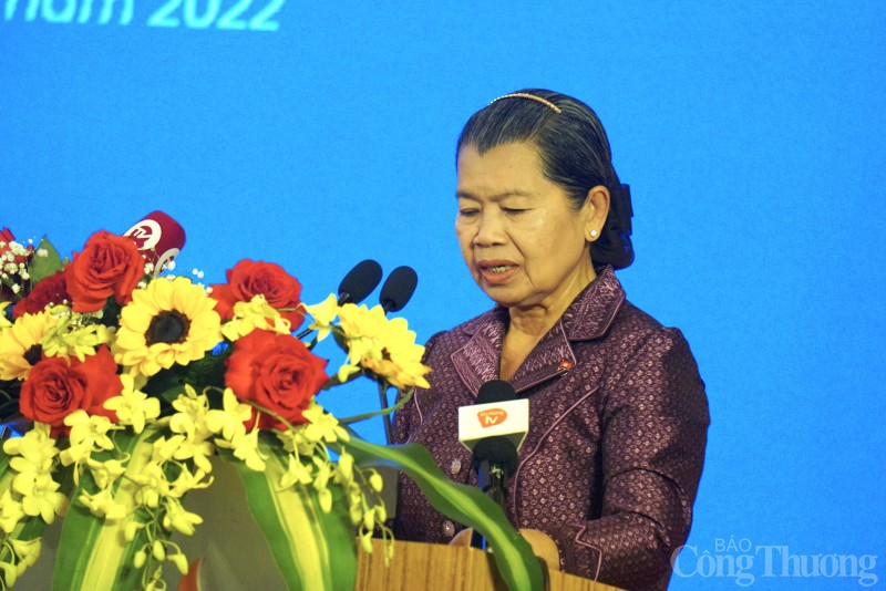 Bà Men Sam An, Phó Thủ tướng, Bộ trưởng Bộ Quan hệ Quốc hội, Chủ tịch Nhóm Nghị sĩ hữu nghị Campuchia - Việt Nam Bà Men Sam An, Phó Thủ tướng, Bộ trưởng Bộ Quan hệ Quốc hội, Chủ tịch Nhóm Nghị sĩ hữu nghị Campuchia - Việt Nam