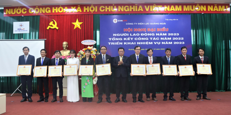 Nhiều đơn vị thuộc EVNCPC hoàn thành xuất sắc nhiệm vụ trong năm 2022 Nhiều đơn vị thuộc EVNCPC hoàn thành xuất sắc nhiệm vụ trong năm 2022