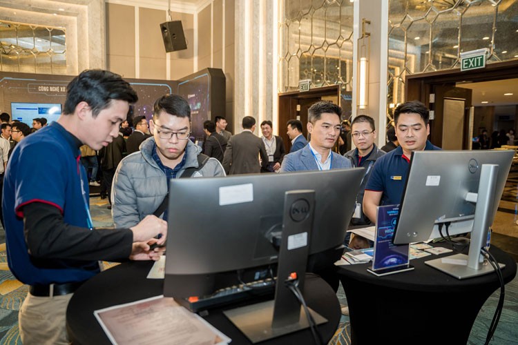 VinBigData ra mắt nền tảng Trí tuệ nhân tạo đa nhận thức VinBase VinBigData ra mắt nền tảng Trí tuệ nhân tạo đa nhận thức VinBase