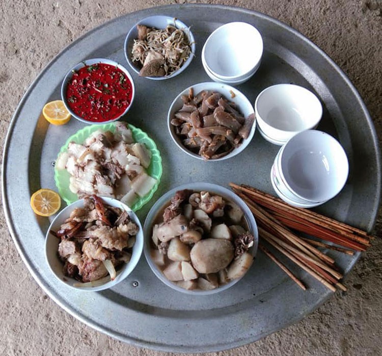 Lên Bản Mông vùng cao Bắc Hà ăn lợn Tết Lên Bản Mông vùng cao Bắc Hà ăn lợn Tết