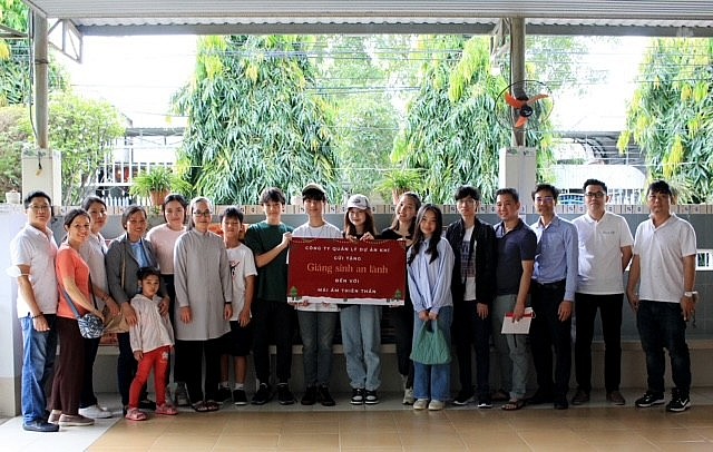 Đoàn từ thiện PV GAS PMC thăm và tặng quà Năm mới tại Mái ấm Thiên thần Đoàn từ thiện PV GAS PMC thăm và tặng quà Năm mới tại Mái ấm Thiên thần