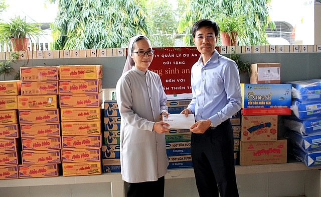 Nghĩa tình của lãnh đạo và CBCNV PV GAS PMC gửi tới những cơ sở từ thiện của BR-VT Nghĩa tình của lãnh đạo và CBCNV PV GAS PMC gửi tới những cơ sở từ thiện của BR-VT