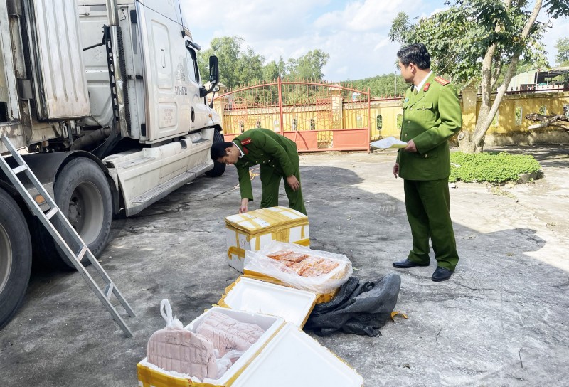 Thừa Thiên Huế: Liên tiếp bắt giữ hàng hoá không rõ nguồn gốc cận tết