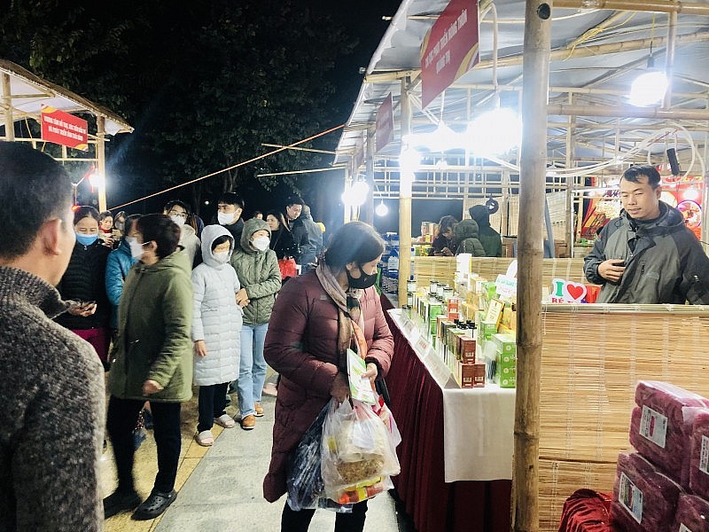 100 gian hàng tham gia xúc tiến, quảng bá sản phẩm nông sản 100 gian hàng tham gia xúc tiến, quảng bá sản phẩm nông sản