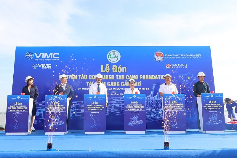 Cụm cảng Cần Thơ tái khởi động đón tàu container tải trọng lớn Cụm cảng Cần Thơ tái khởi động đón tàu container tải trọng lớn