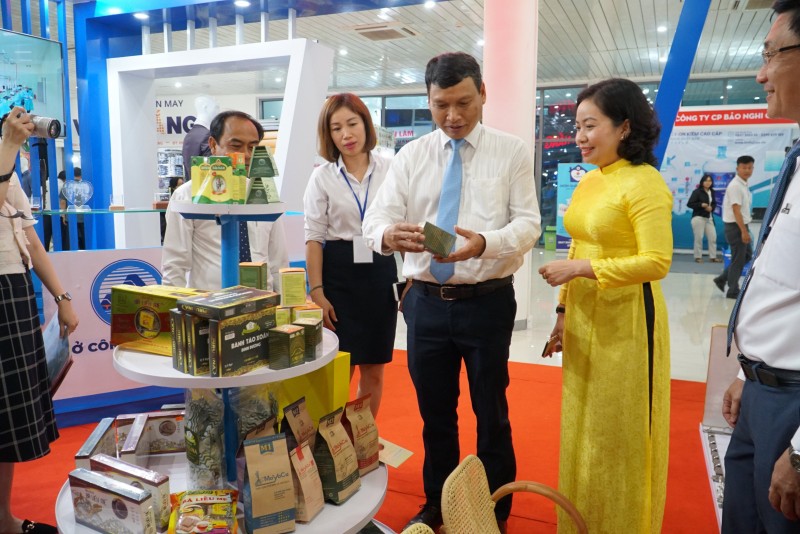 Xúc tiến thương mại cho sản phẩm đặc trưng thành phố Đà Nẵng Xúc tiến thương mại cho sản phẩm đặc trưng thành phố Đà Nẵng