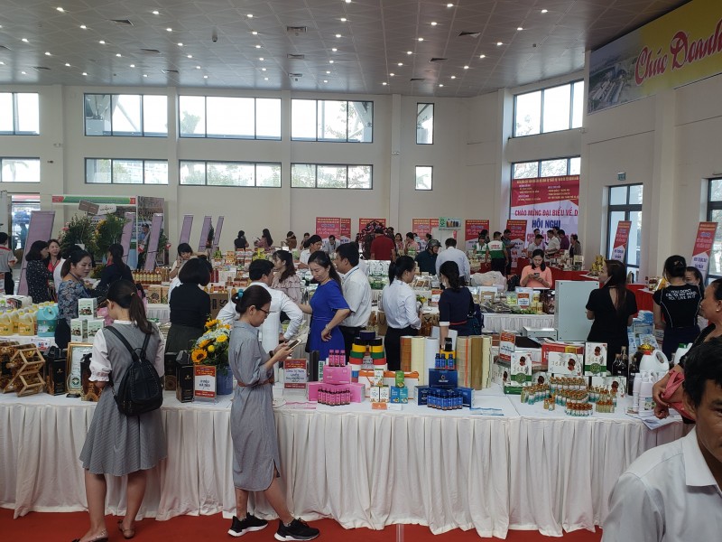 Xúc tiến thương mại cho sản phẩm đặc trưng thành phố Đà Nẵng Xúc tiến thương mại cho sản phẩm đặc trưng thành phố Đà Nẵng