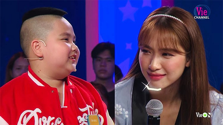 Sao nhí Muối Dubai rap “khét lẹt” tại Nhanh như chớp nhí ngày đầu năm mới Sao nhí Muối Dubai rap “khét lẹt” tại Nhanh như chớp nhí ngày đầu năm mới