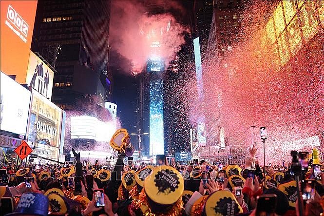 Khoảng 1 triệu người đón Năm mới 2023 ở Quảng trường Thời đại