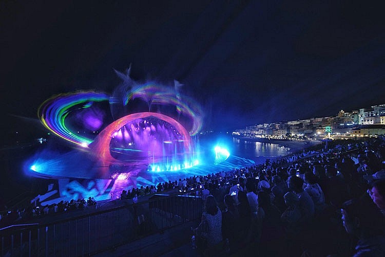 Cầu hôn trên đỉnh Fansipan và muôn kiểu đón năm mới ở Sun World Cầu hôn trên đỉnh Fansipan và muôn kiểu đón năm mới ở Sun World